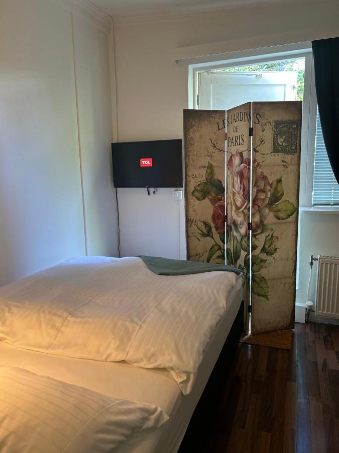 Studio 104- Free Parking Onsite -Private Entrance Reykjavík Dış mekan fotoğraf