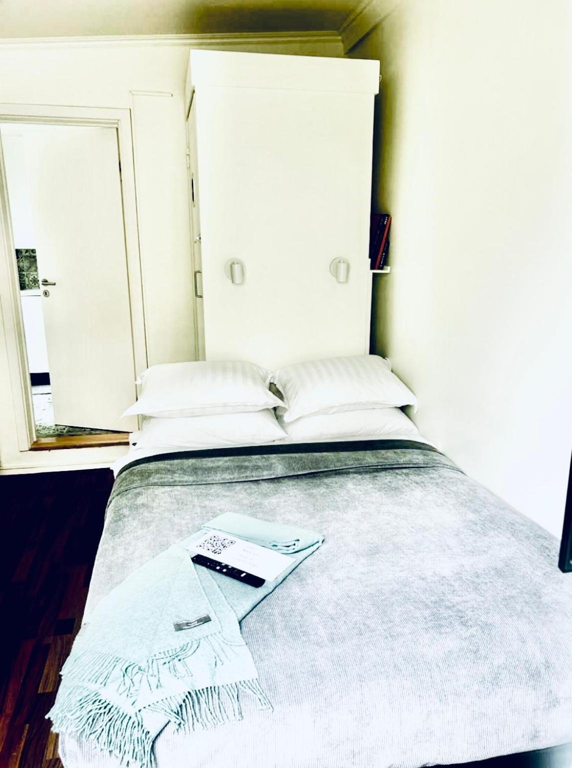 Studio 104- Free Parking Onsite -Private Entrance Reykjavík Dış mekan fotoğraf
